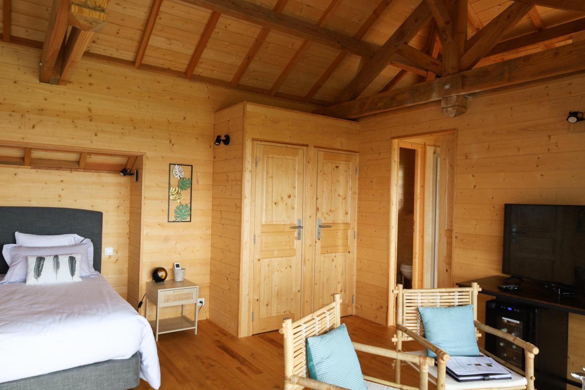 Bed & Breakfast Le Domaine De La Tour Des Vents