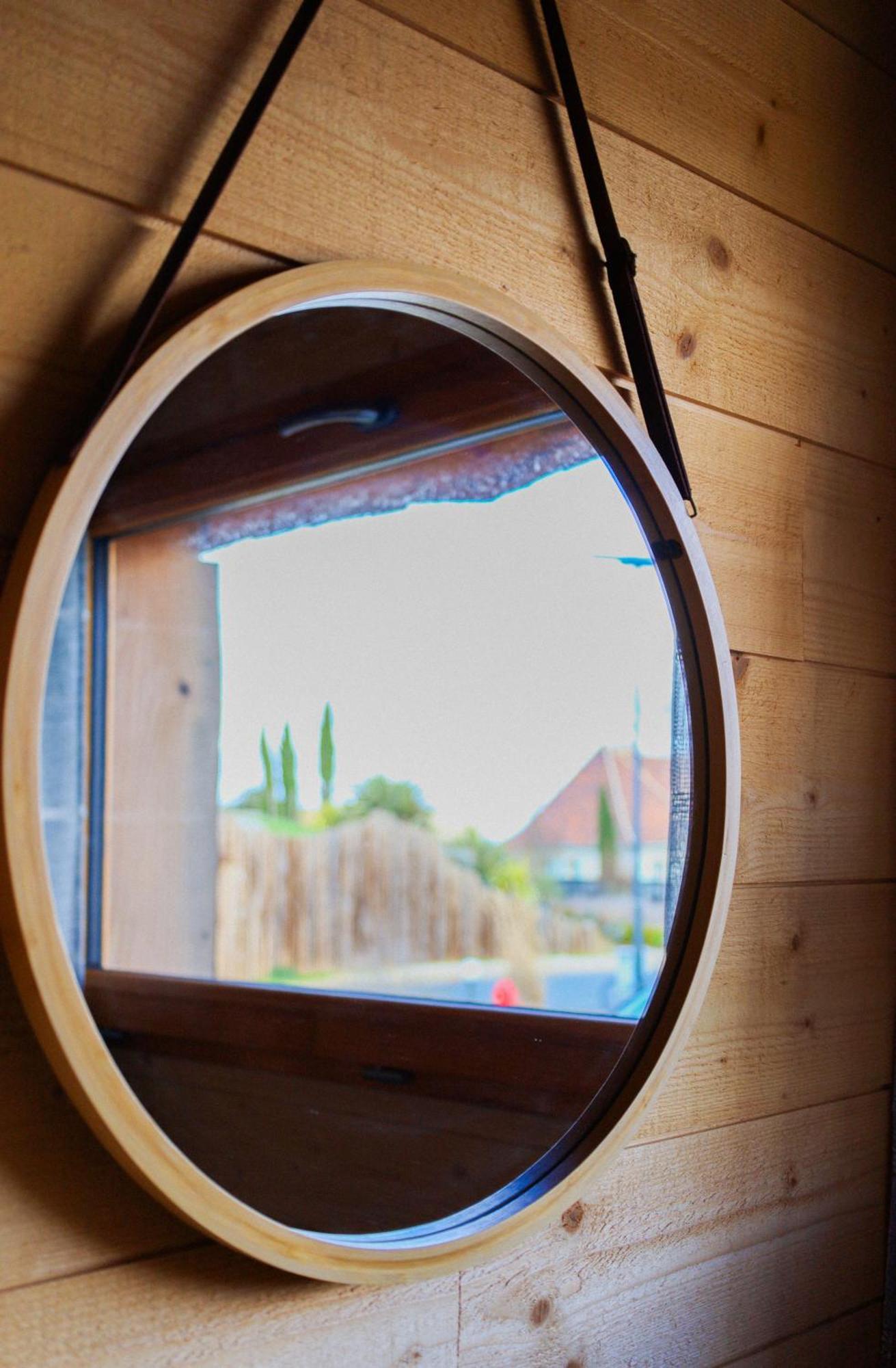 Le Domaine De La Tour Des Vents Bed & Breakfast