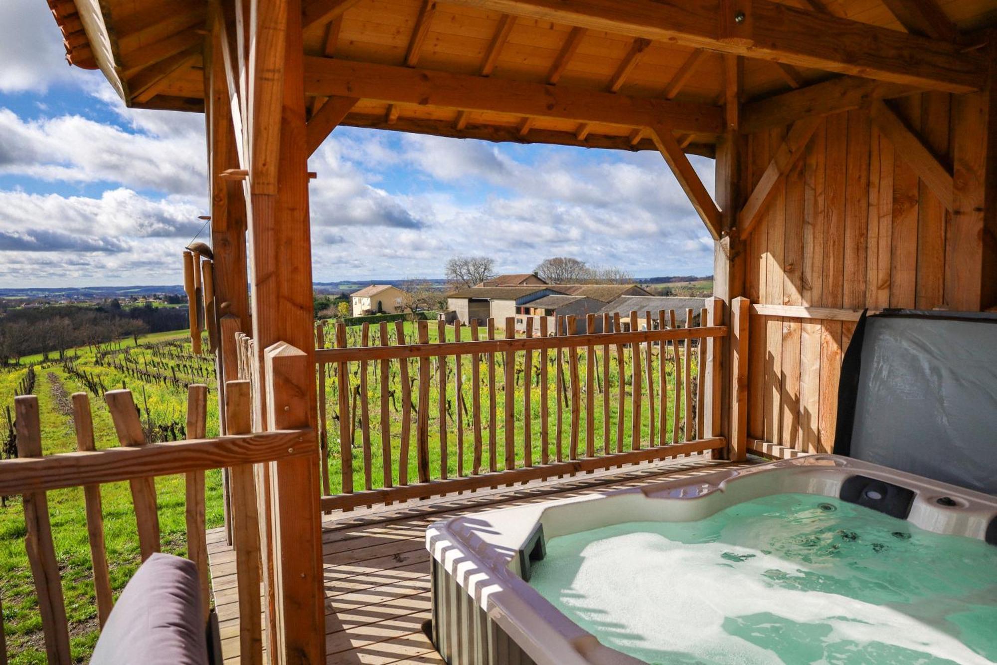Bed & Breakfast Le Domaine De La Tour Des Vents